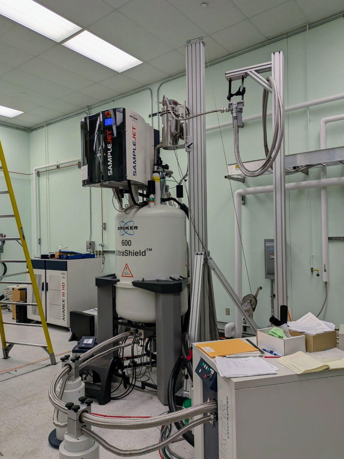 Bruker Avance III HD Ultrashield 600 MHz in Riffe 137 with Bluefors Helium Reliquefier